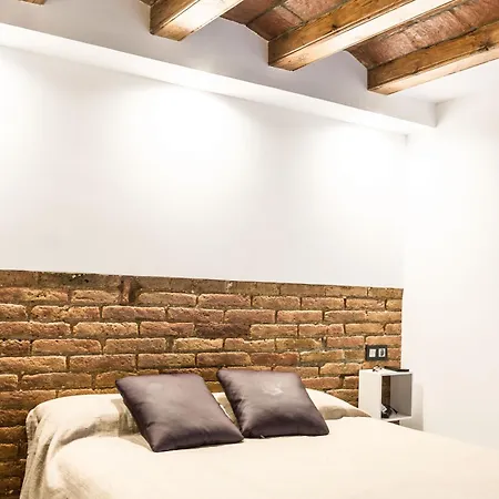 Center Two Bedrooms Apartment, In A 1870's Full Renewed Building Apartment *