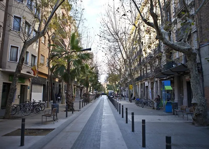 Center Two Bedrooms Apartment, In A 1870's Full Renewed Building