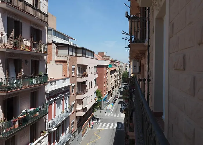 Apartment Center Two Bedrooms Apartment, In A 1870's Full Renewed Building *