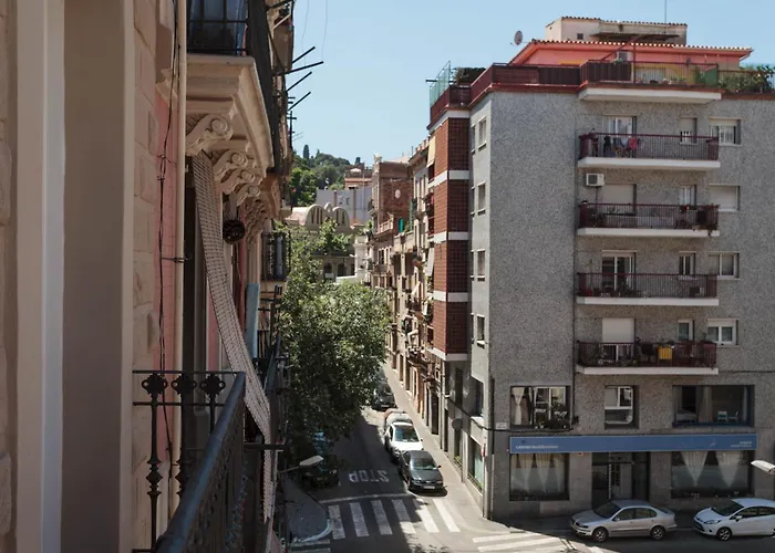 Apartment Center Two Bedrooms Apartment, In A 1870's Full Renewed Building *